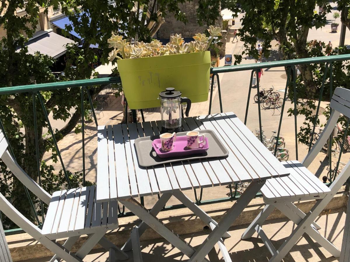 Appartement De Charme Avignon Centre Historique Terrasse Et Balcon Place Pie Ngoại thất bức ảnh
