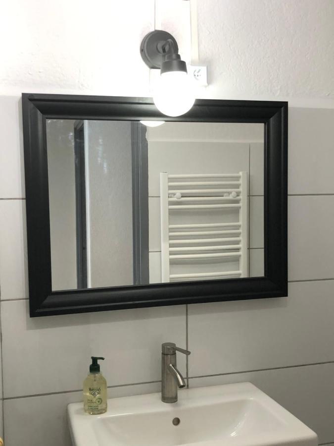 Appartement De Charme Avignon Centre Historique Terrasse Et Balcon Place Pie Ngoại thất bức ảnh