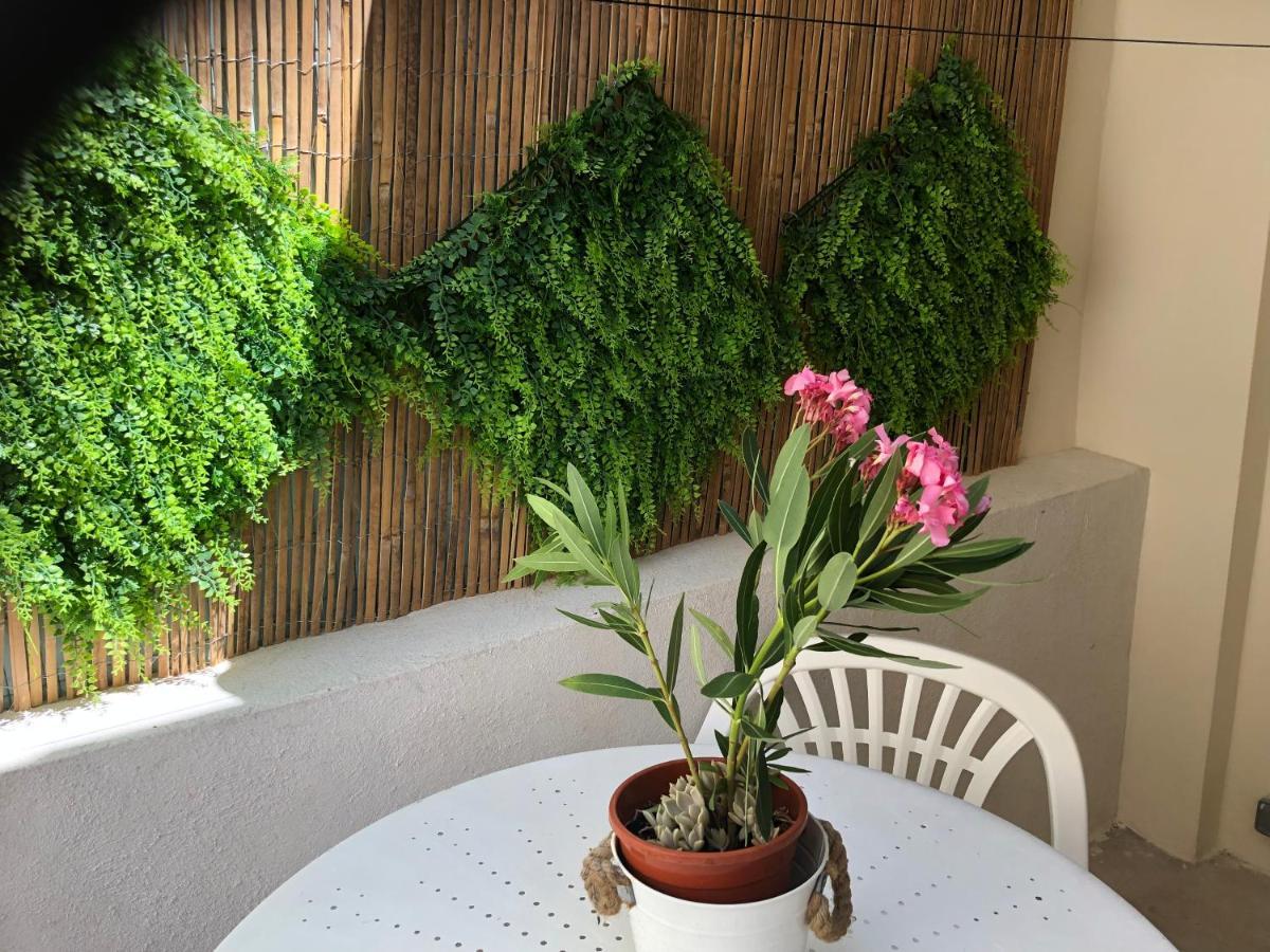 Appartement De Charme Avignon Centre Historique Terrasse Et Balcon Place Pie Ngoại thất bức ảnh